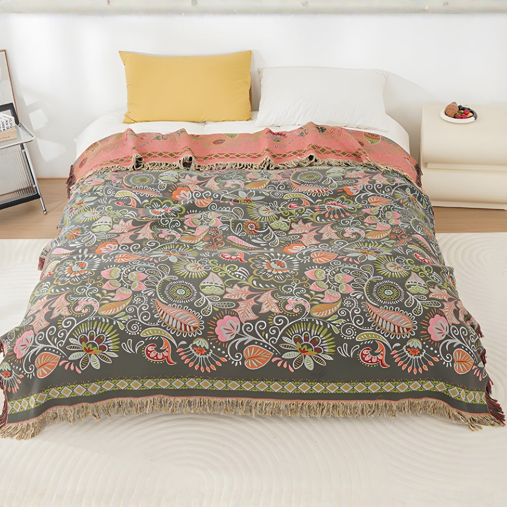 Dual-Sided Lightweight Throw Blanket with Chic Design