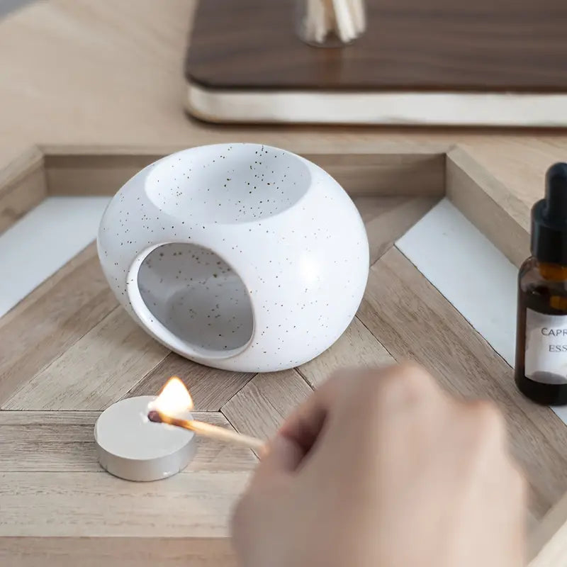 Elegant Glossy Ceramic Aroma Warmer for Essential Oils