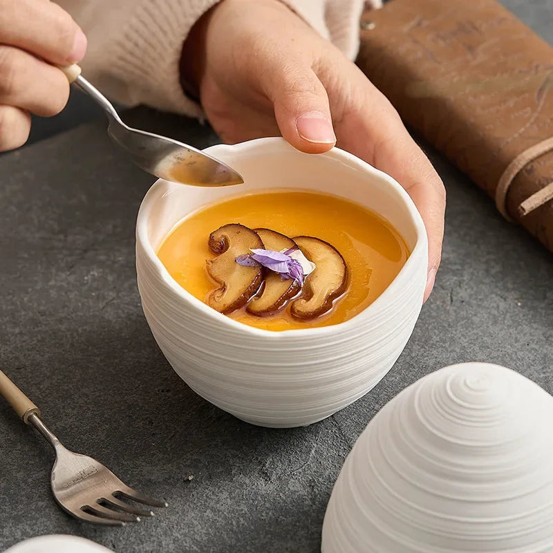 Stylish Ceramic Bowl with Lid - Elegant Design for Every Occasion