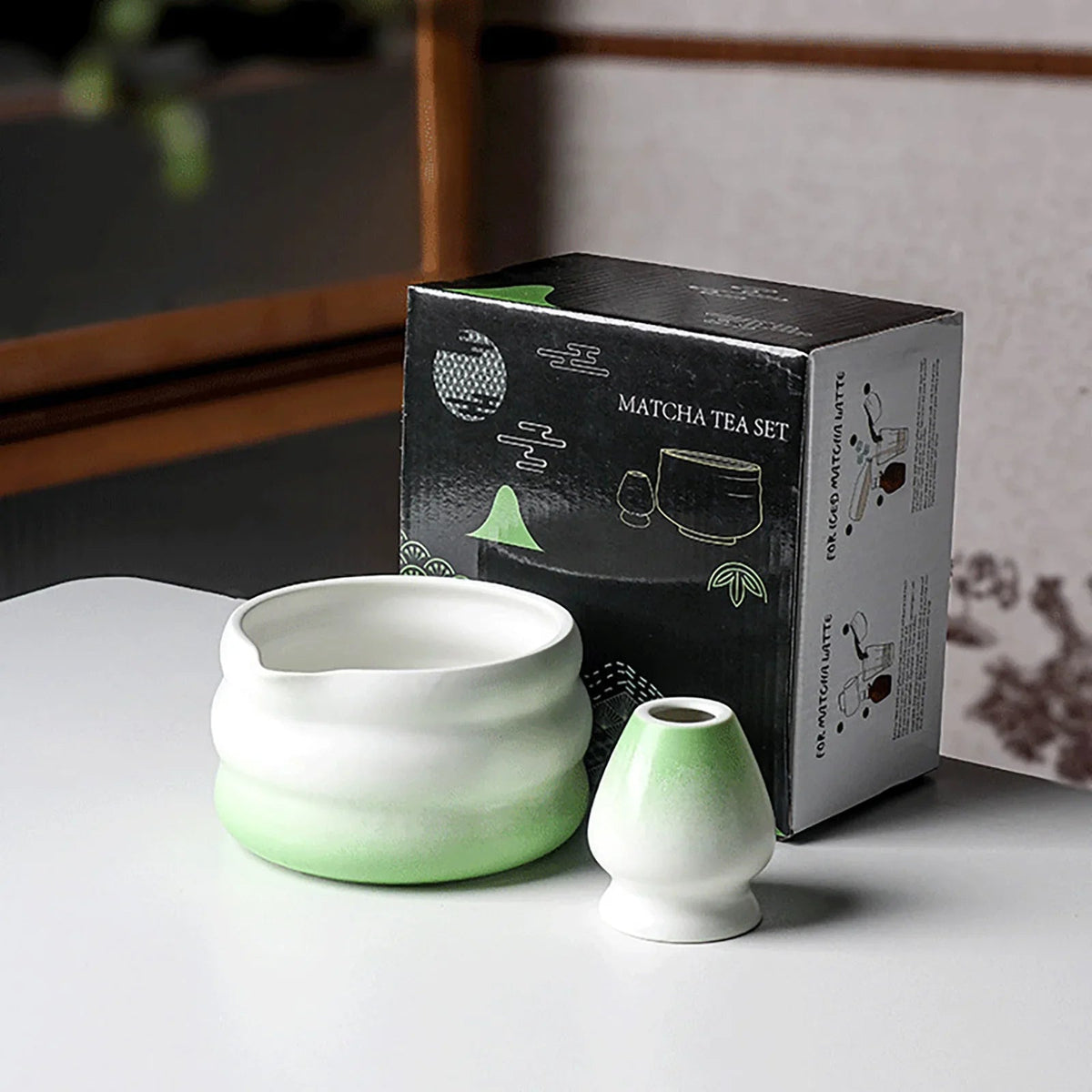 Elegant Ceramic Matcha Bowl Set with Convenient Spout