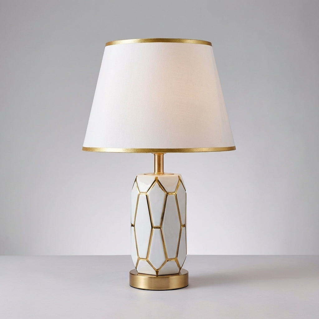 Nostalgic Ceramic Table Lamp - Stylish Home Lighting