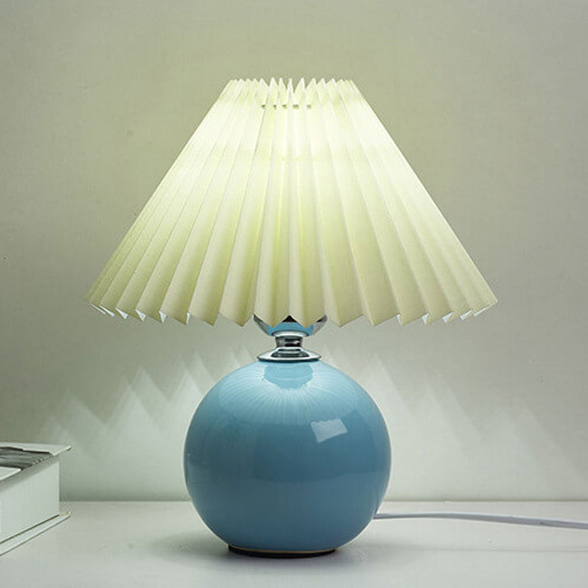 Sleek Ceramic Table Lamp for Contemporary Spaces