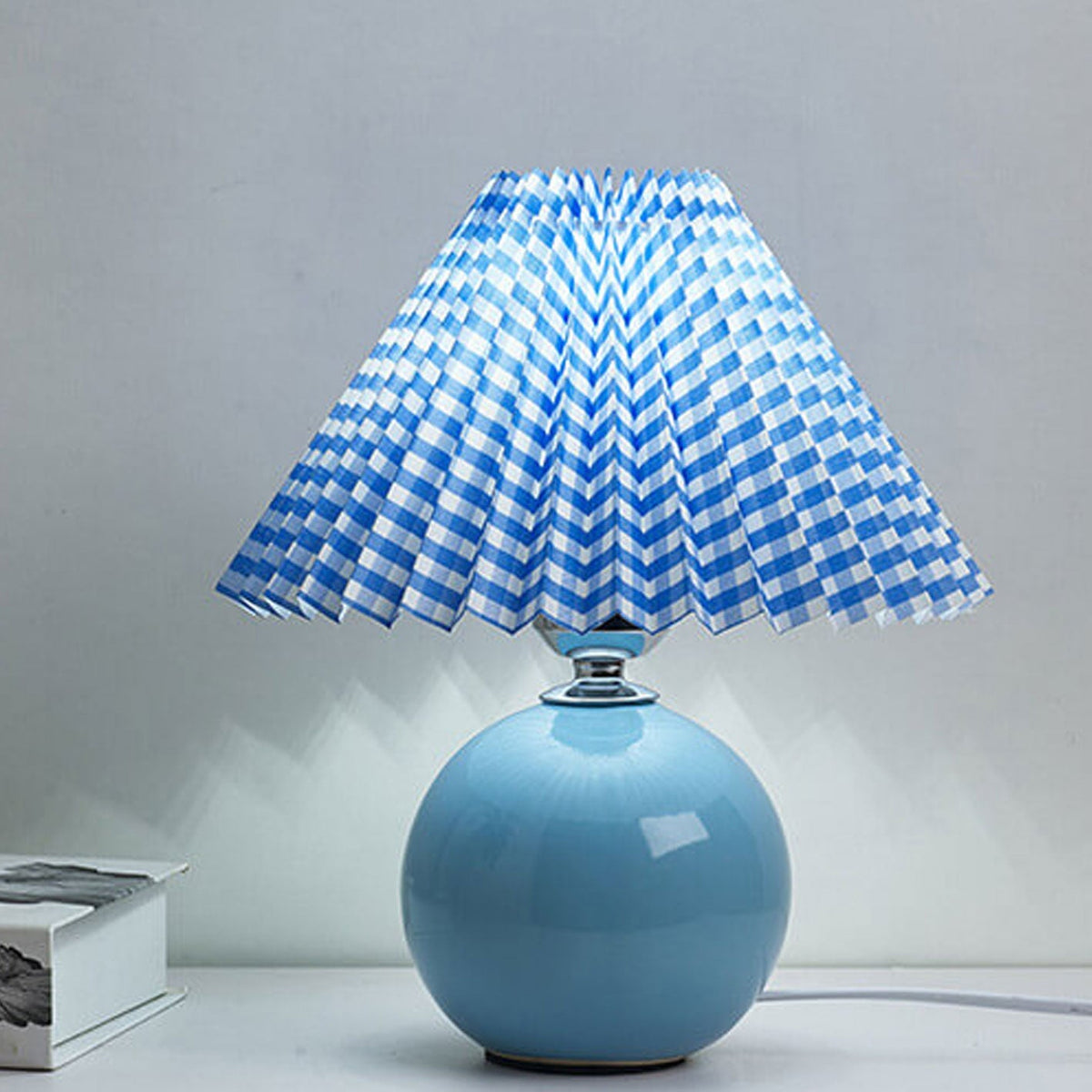 Sleek Ceramic Table Lamp for Contemporary Spaces