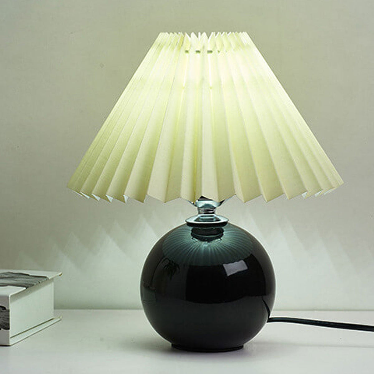 Sleek Ceramic Table Lamp for Contemporary Spaces