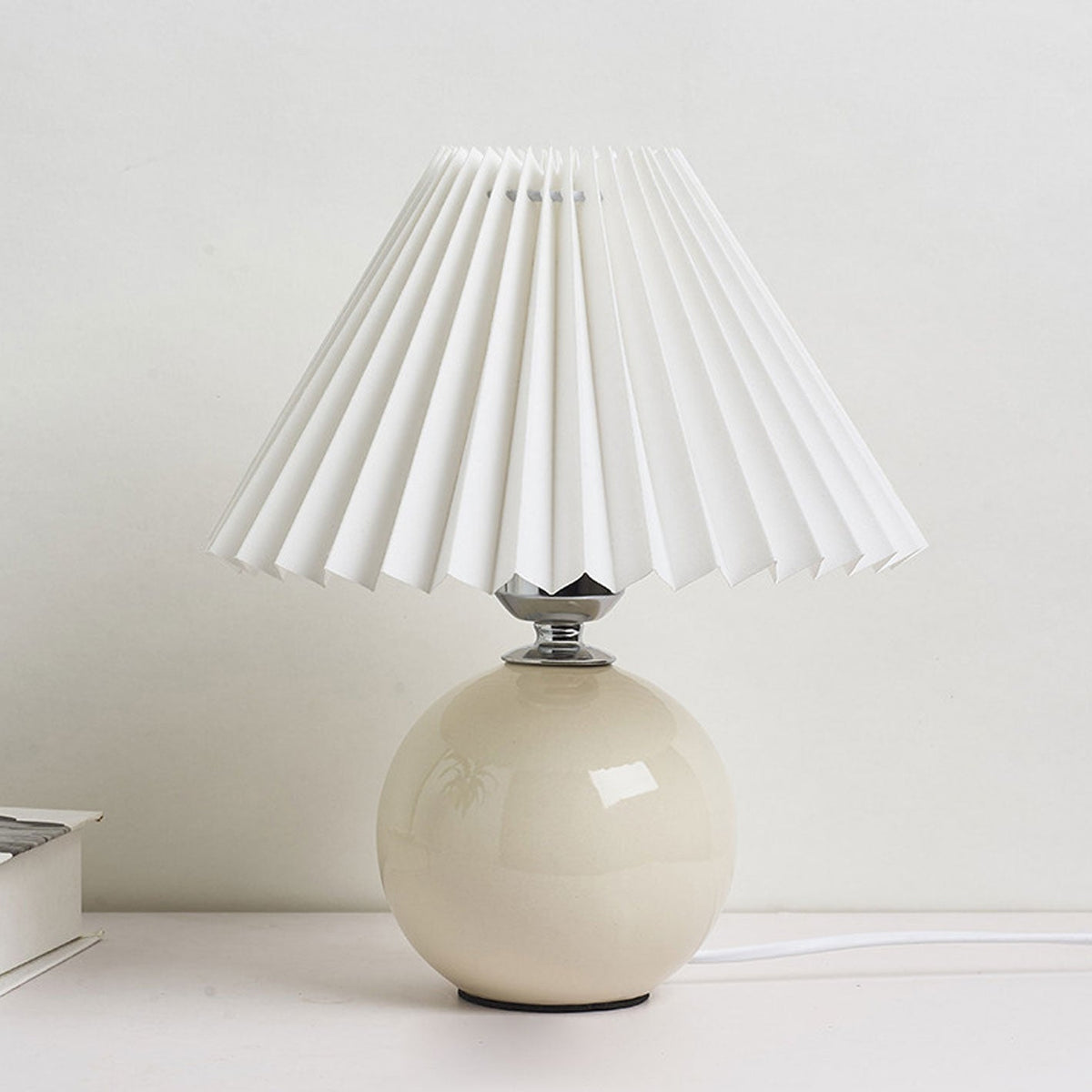 Sleek Ceramic Table Lamp for Contemporary Spaces