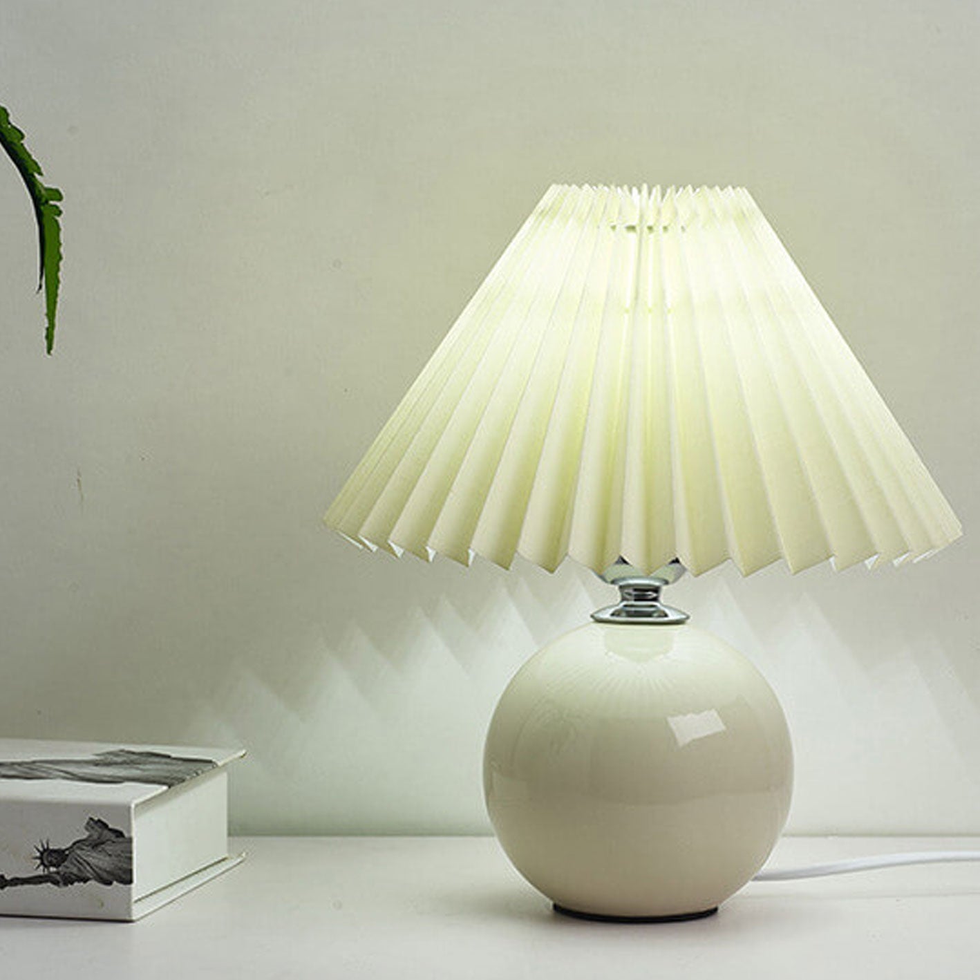 Sleek Ceramic Table Lamp for Contemporary Spaces