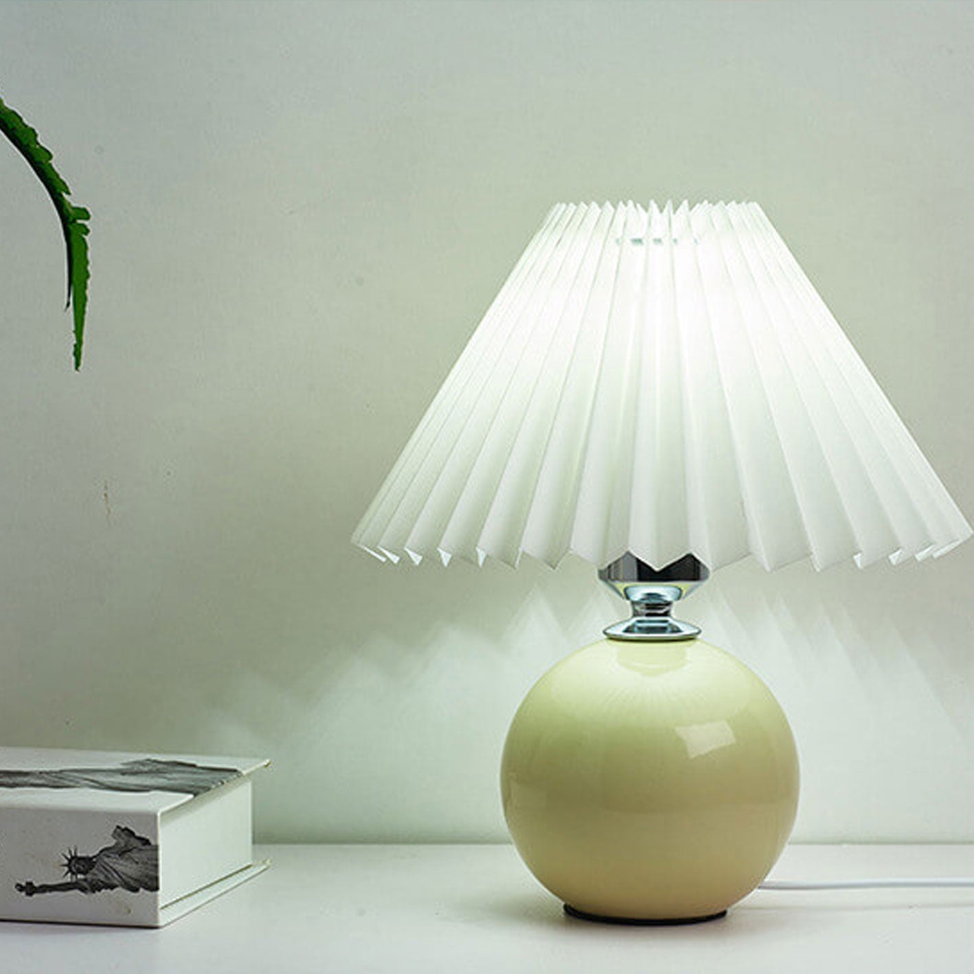 Sleek Ceramic Table Lamp for Contemporary Spaces