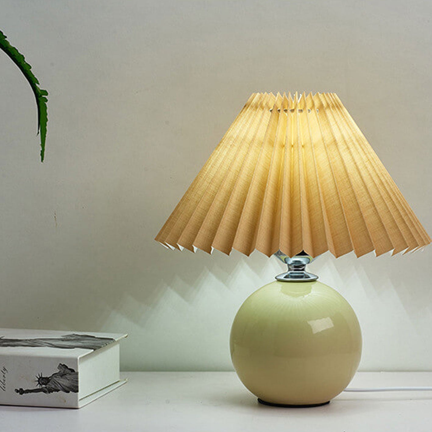 Sleek Ceramic Table Lamp for Contemporary Spaces