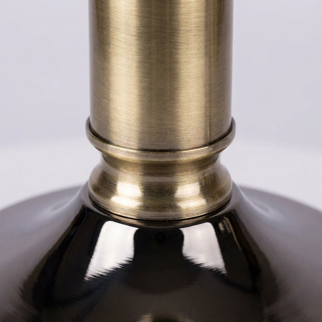 Luxe Design Banker Lamp - Classic Style Lighting