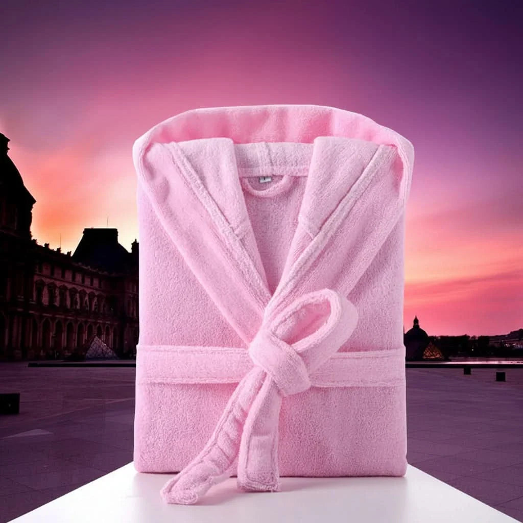 SereneWrap – Luxurious Hooded Cotton Bathrobe for Relaxation