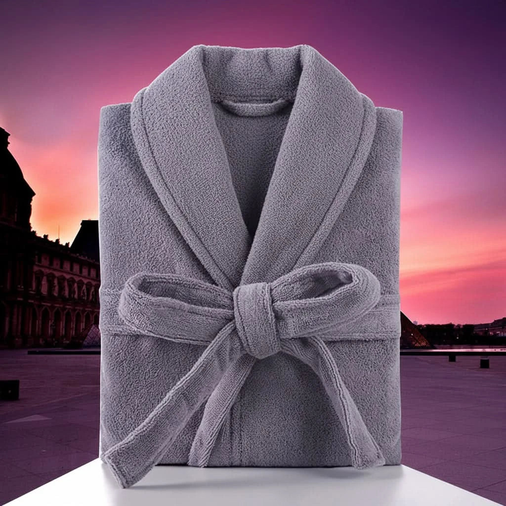 SereneWrap – Luxurious Hooded Cotton Bathrobe for Relaxation
