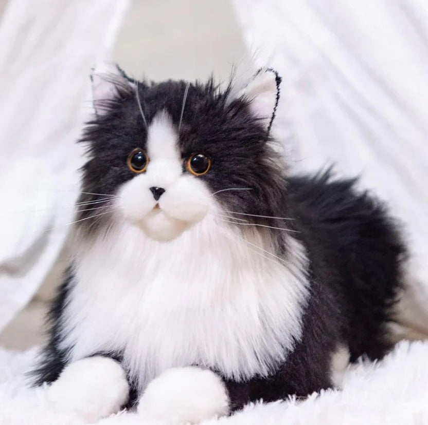 Serene Paws | Lifelike Plush Cat for Cozy Comfort