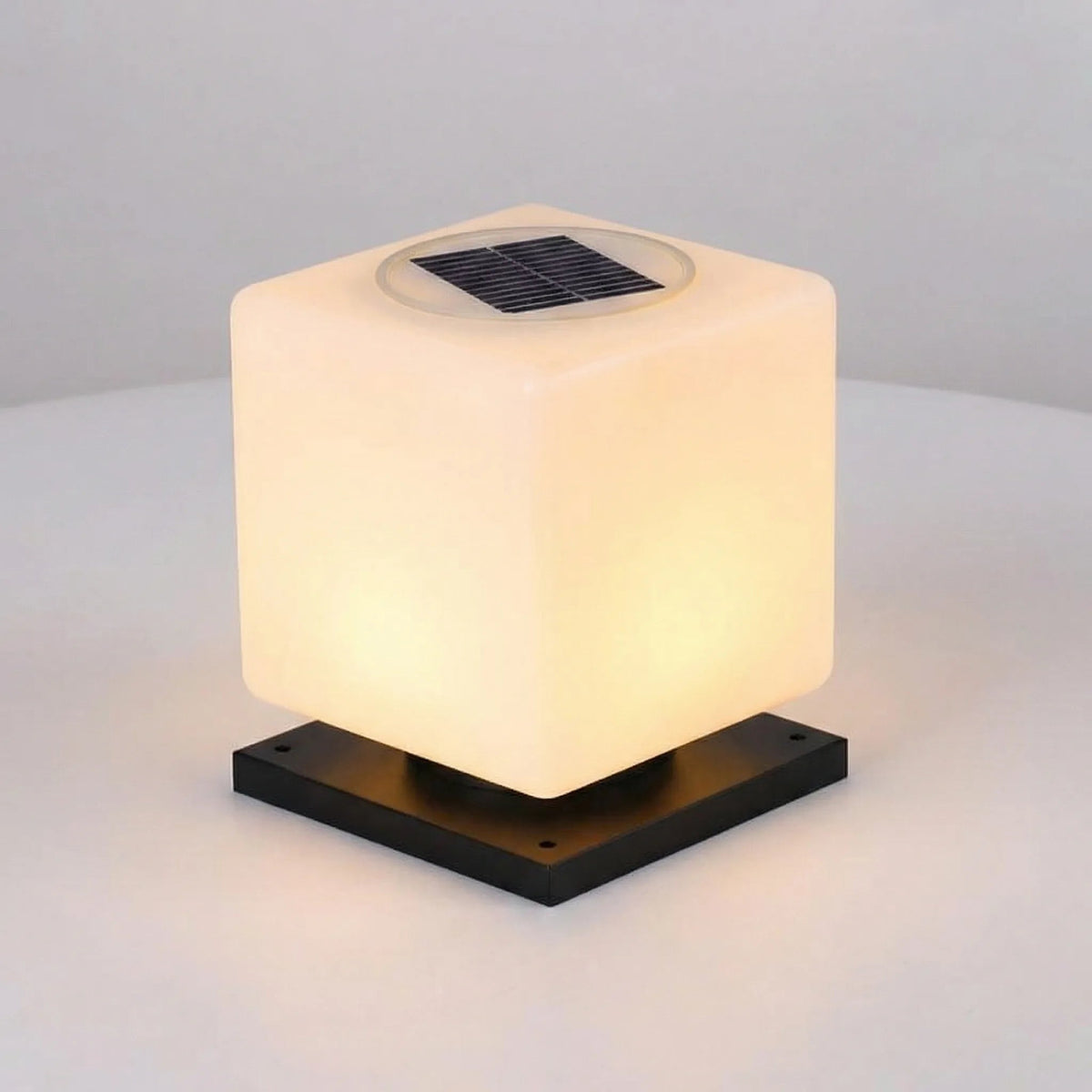 Solar-Powered Cube Light for Outdoor Serenity
