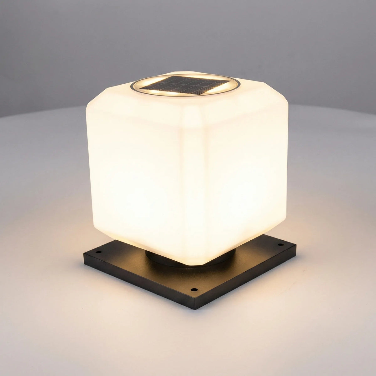 Solar-Powered Cube Light for Outdoor Serenity