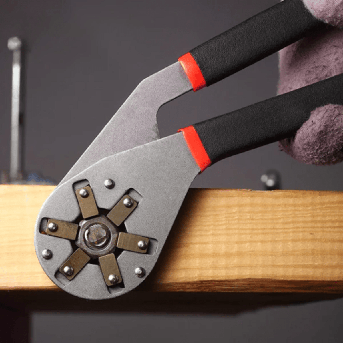 Adjustable Wrench Fits 7–20 mm Non-Slip Handle