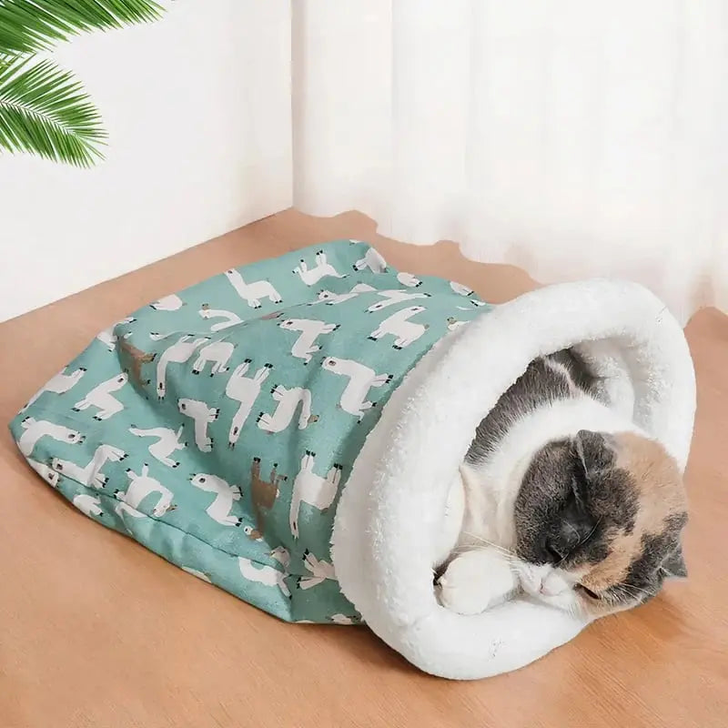 Cat Bed ArcticFeather Plush Machine Washable