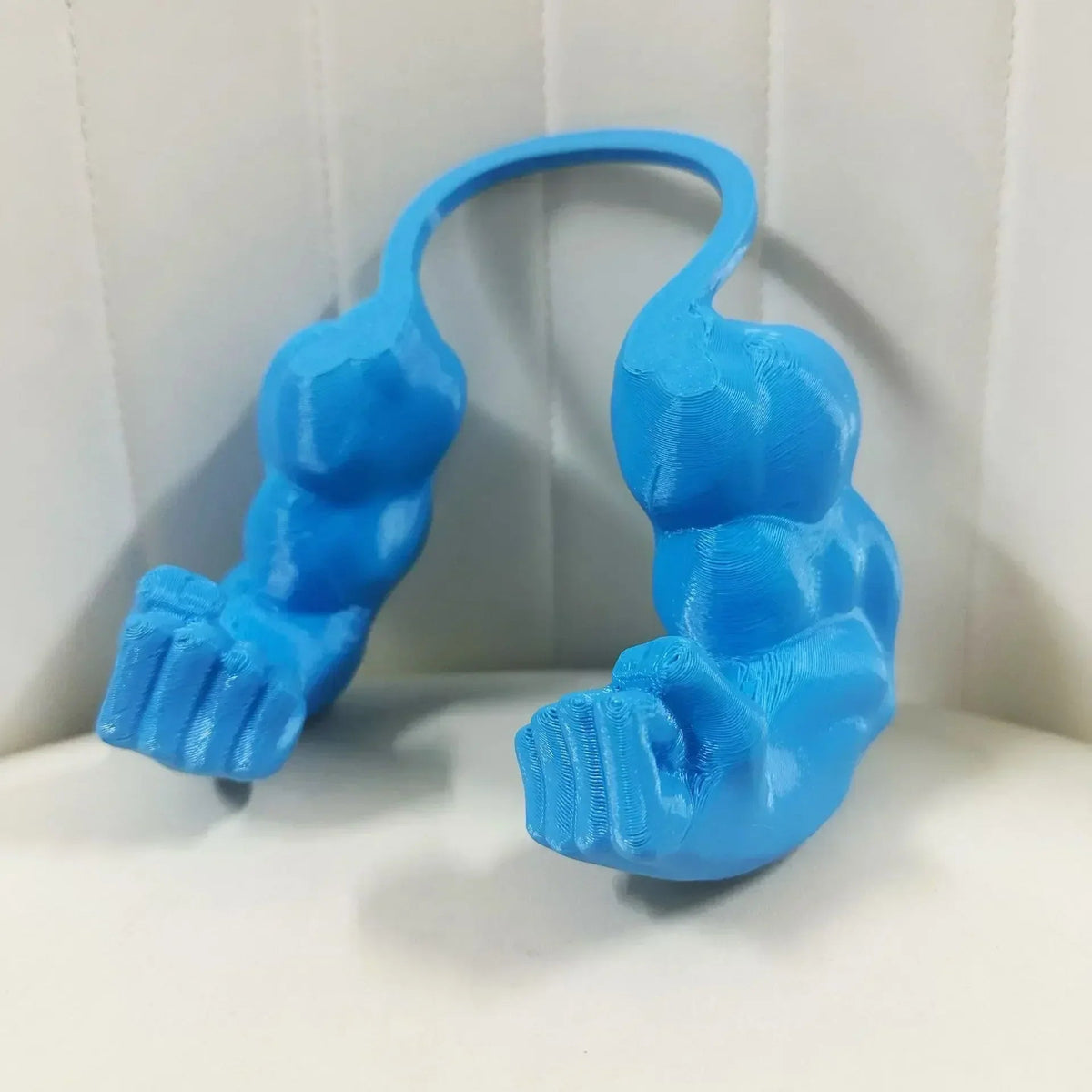 Cat Collar Bodybuilder Arms Lightweight & Non-Restrictive