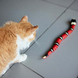 Cat Toy Lifelike Snake Soft Silicone USB Rechargeable