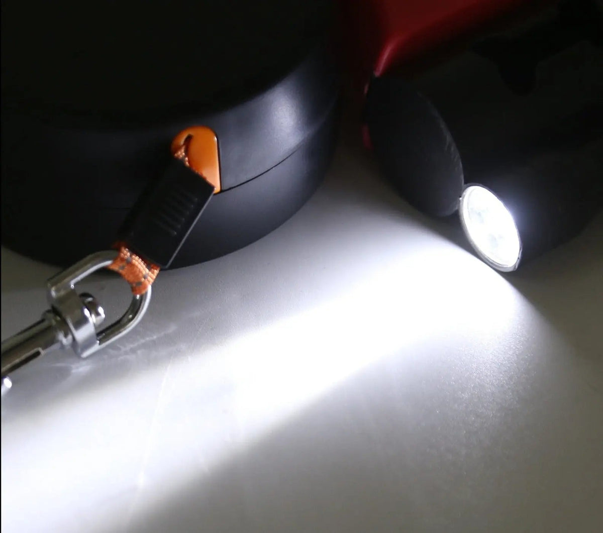 Double Retractable Leash LED & Reflective Ergonomic Handle