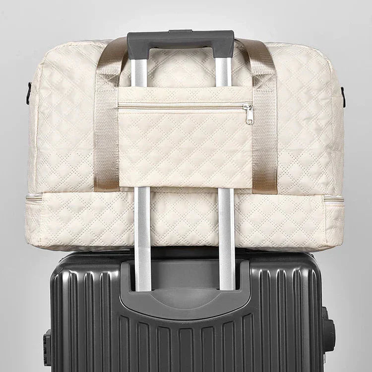 Duffle Bag Water-Repellent Shoe Compartment & Wet-Dry Zone