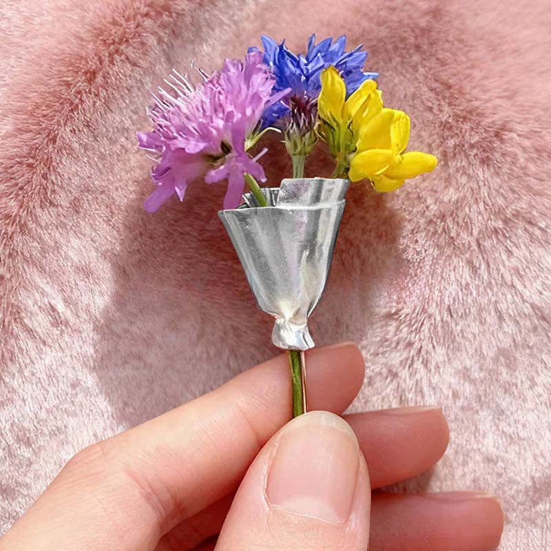 Flower Brooch Mini Bouquet Holder Safety Clasp
