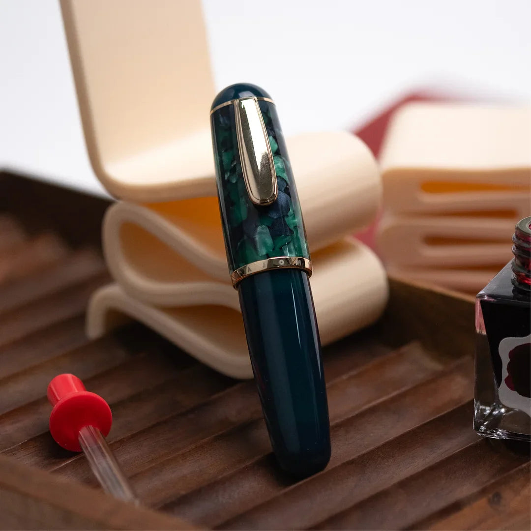 Fountain Pen Extra-Fine 0.38 mm Nib Acrylic Body
