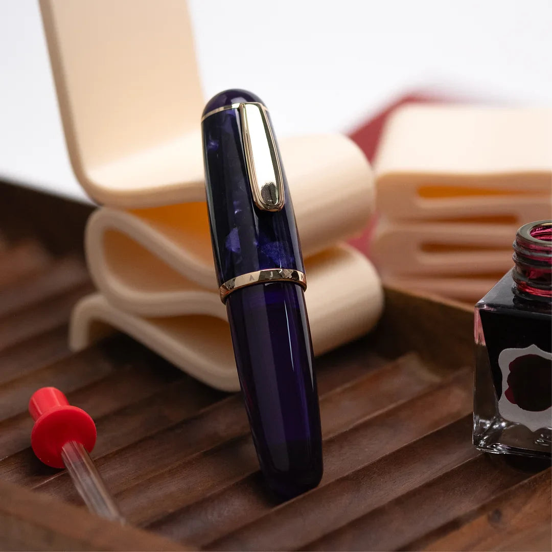 Fountain Pen Extra-Fine 0.38 mm Nib Acrylic Body