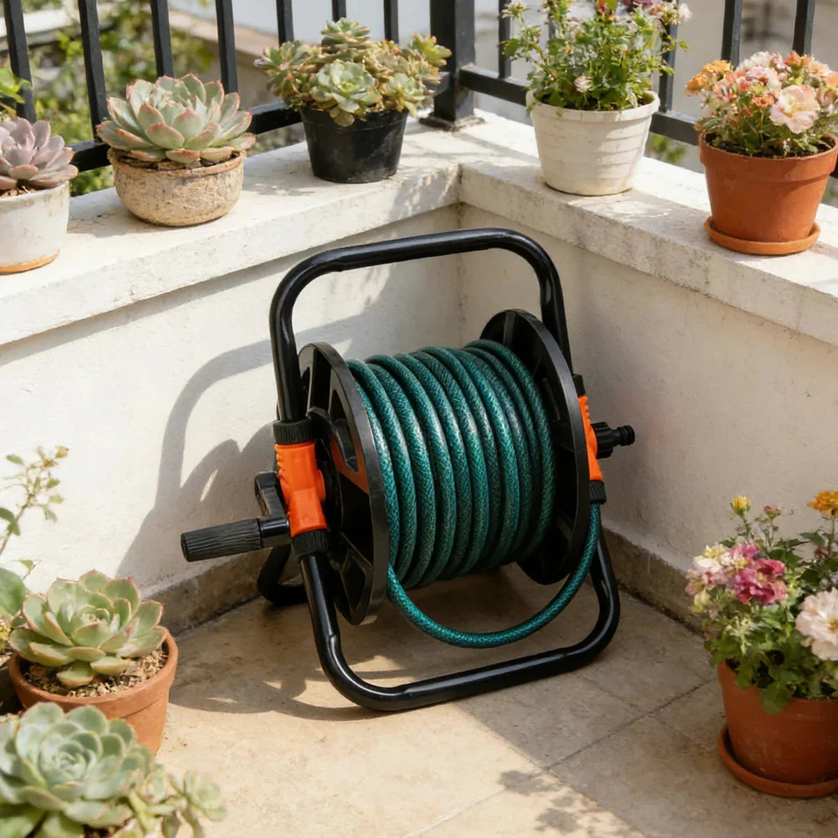 Garden Hose Reel Freestanding Crank Handle Integrated Hose Guide