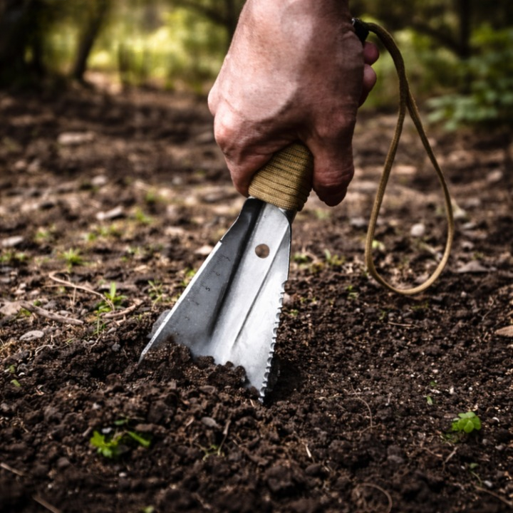 Garden Shovel Tempered Steel Ergonomic Non-Slip Handle