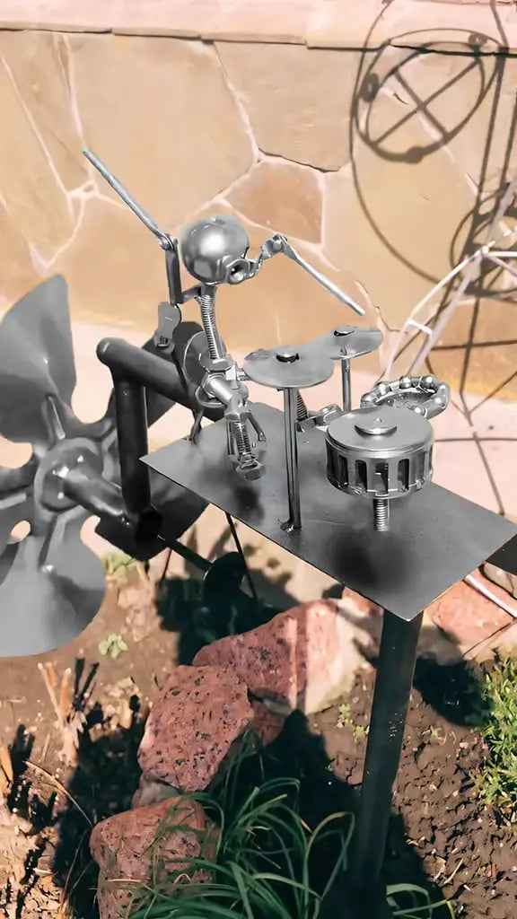 Garden Wind Spinner Wind-Powered Musician Figure