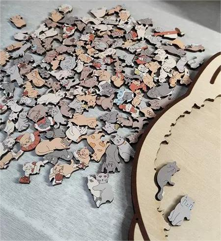 Jigsaw Puzzle Wooden Cat-Shaped 135 Pieces