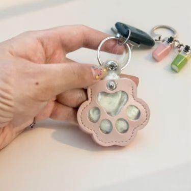 Keychain Paw-Shaped PU Leather Hidden Compartment Snap Closure