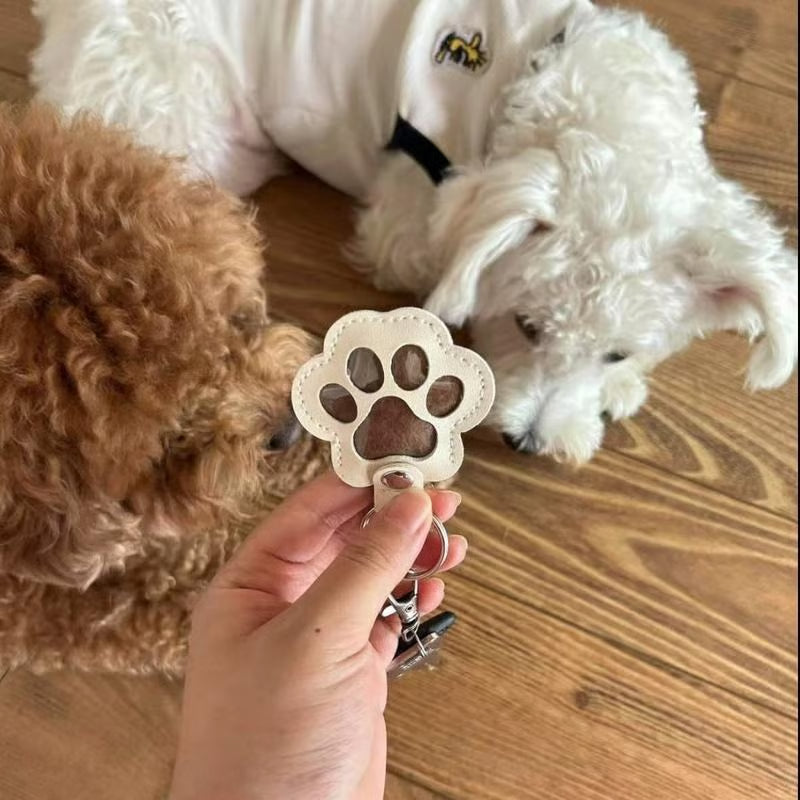 Keychain Paw-Shaped PU Leather Hidden Compartment Snap Closure