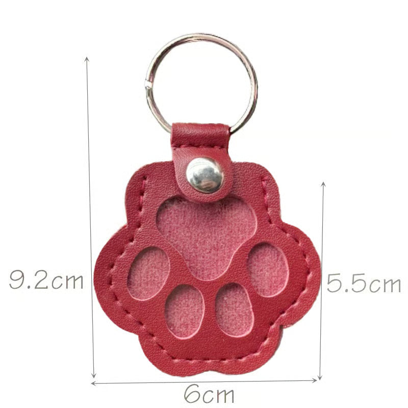 Keychain Paw-Shaped PU Leather Hidden Compartment Snap Closure