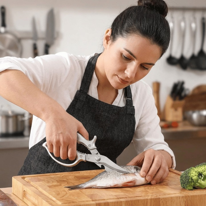 Kitchen Shears Razor-Sharp Stainless Steel Safety Lock