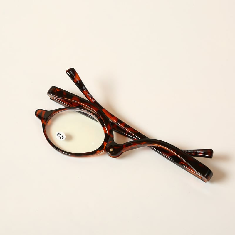 Makeup Magnifying Glasses Up To 4x Prescription Strengths