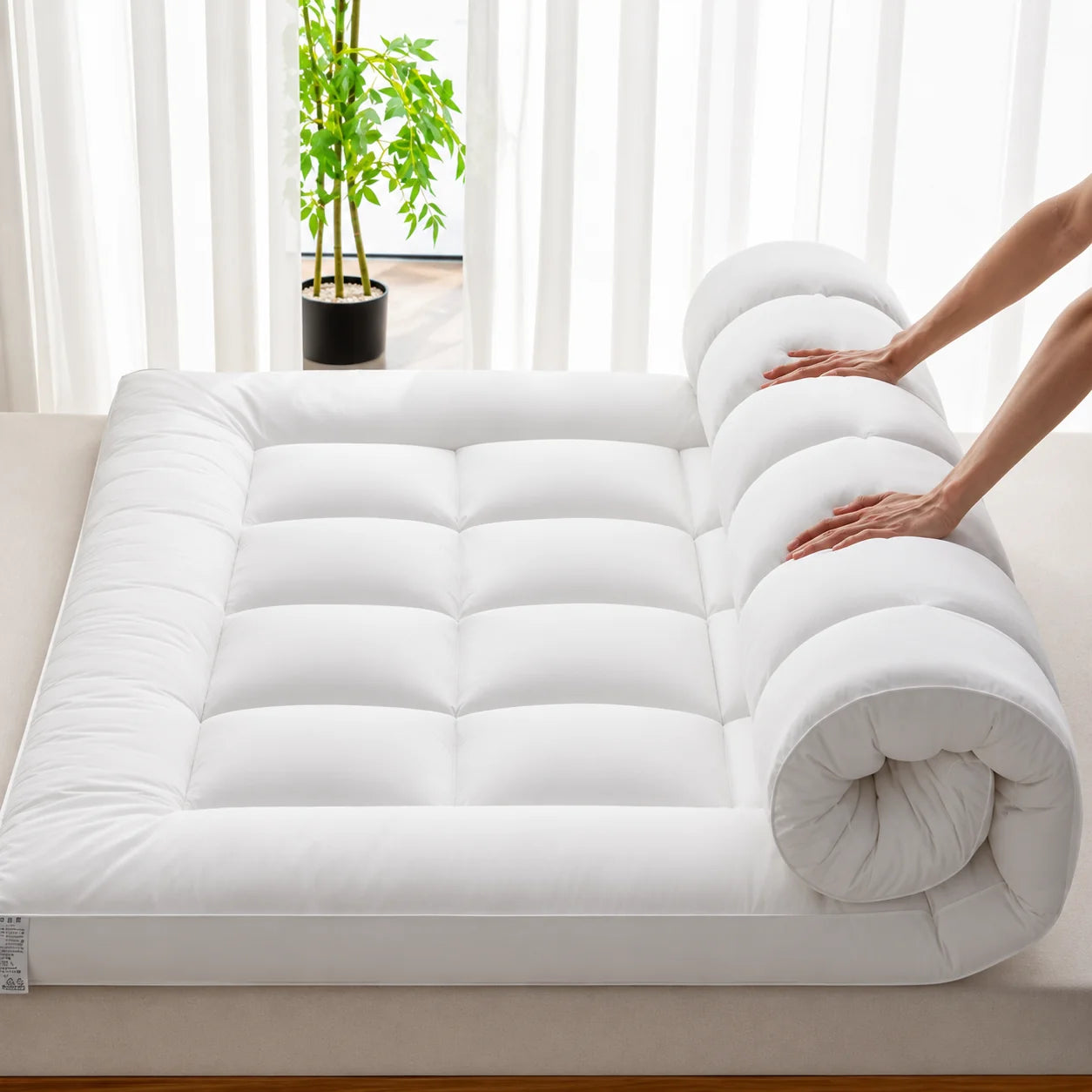 Mattress Topper Box-Quilted All-Season Elastic Corners