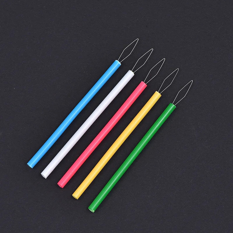 Needle Threader Ergonomic Cylindrical Grip Reduces Eye Strain