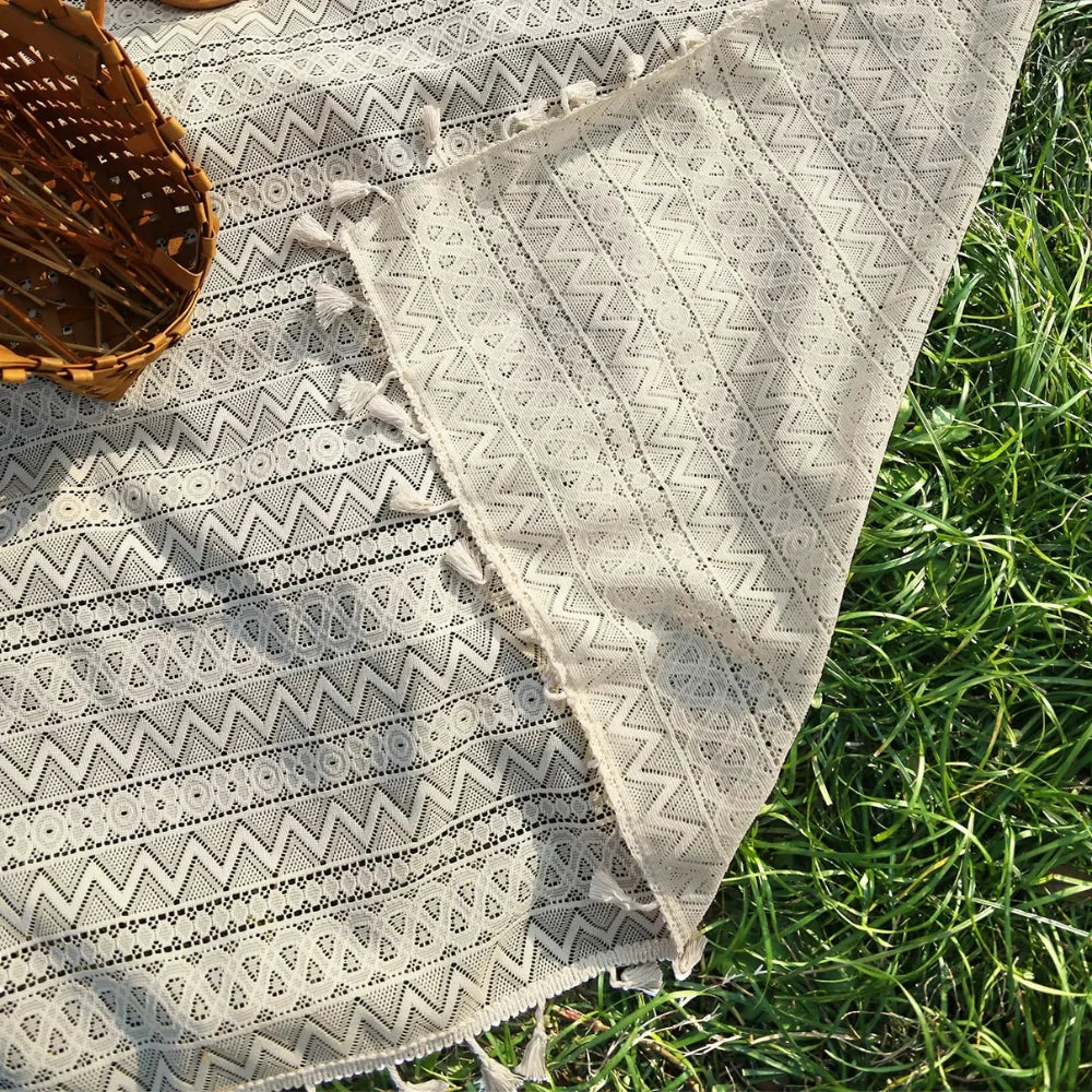 Picnic Blanket Machine-Washable Polyester Boho Geometric Fringed