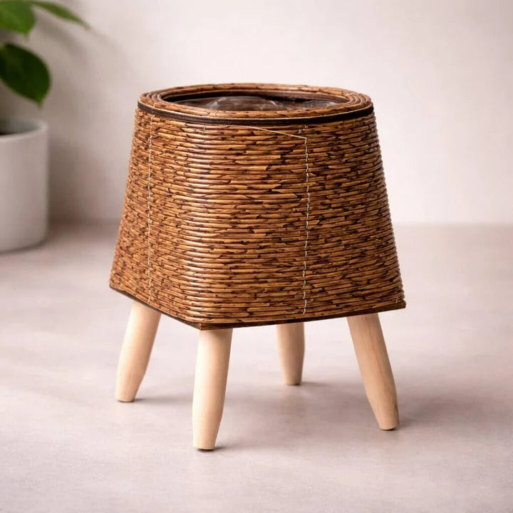 Plant Pot Wooden Feet Woven Design Removable Inner Insert