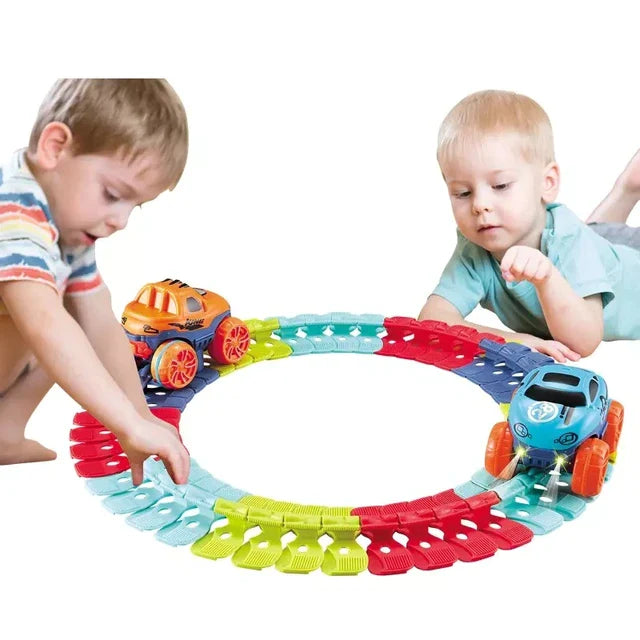 Racing Track Set Expandable Gravity-Defying Loops