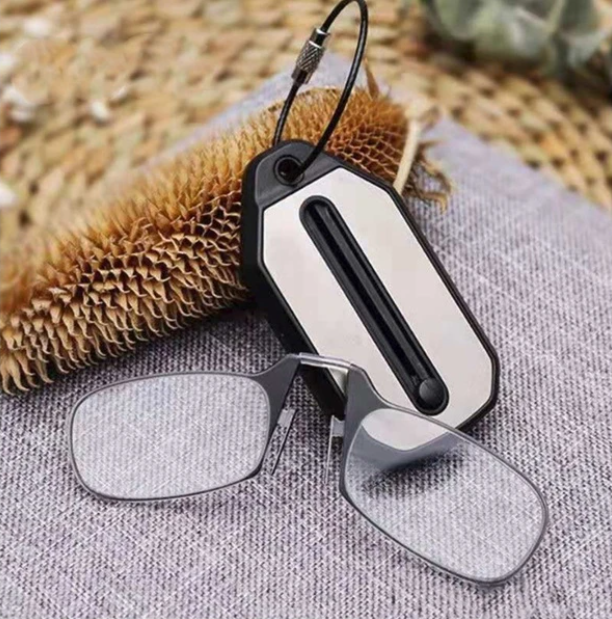Reading Glasses Foldable Ultralight Keychain Case