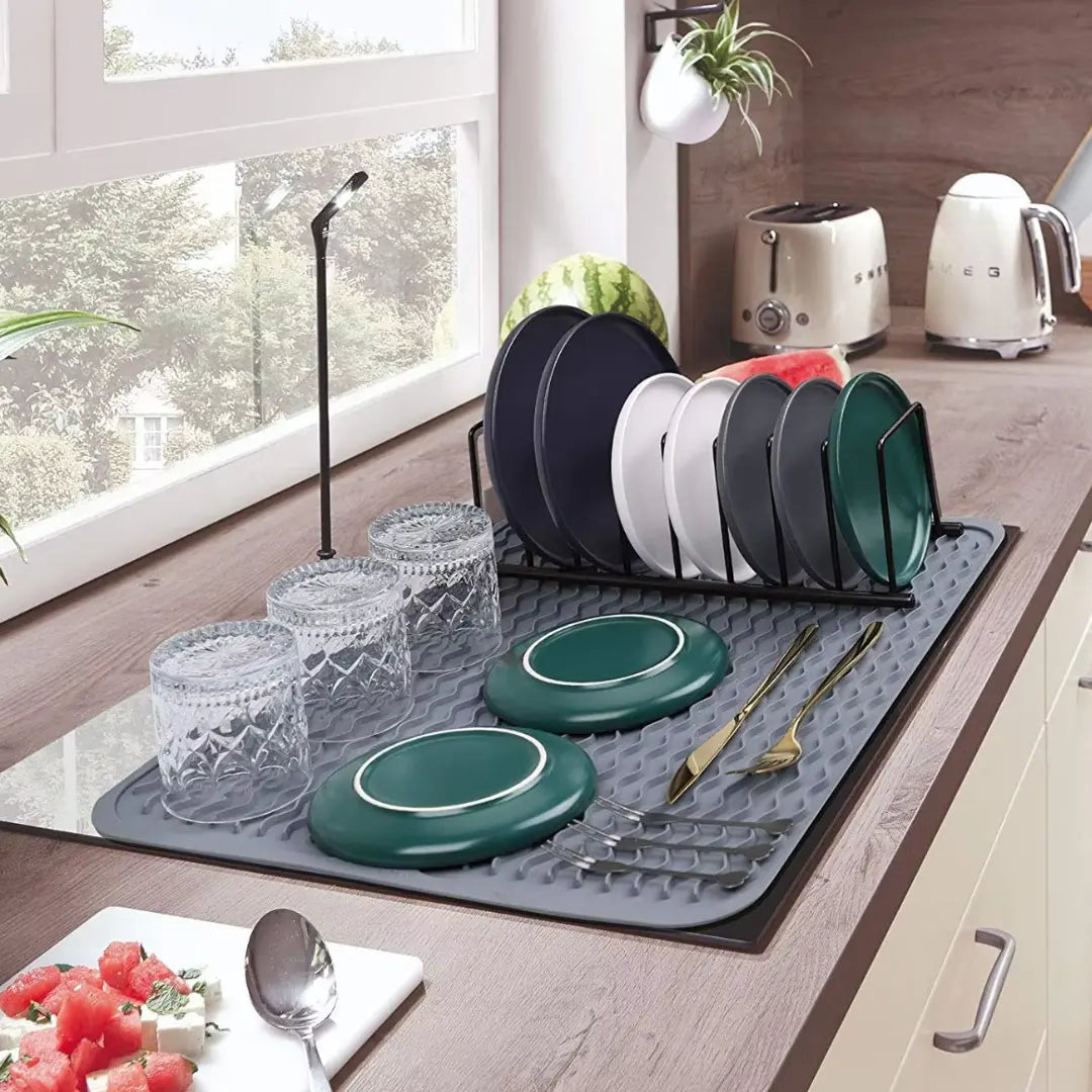 Silicone Drying Mat Ribbed Drainage Heat Resistant & BPA-Free