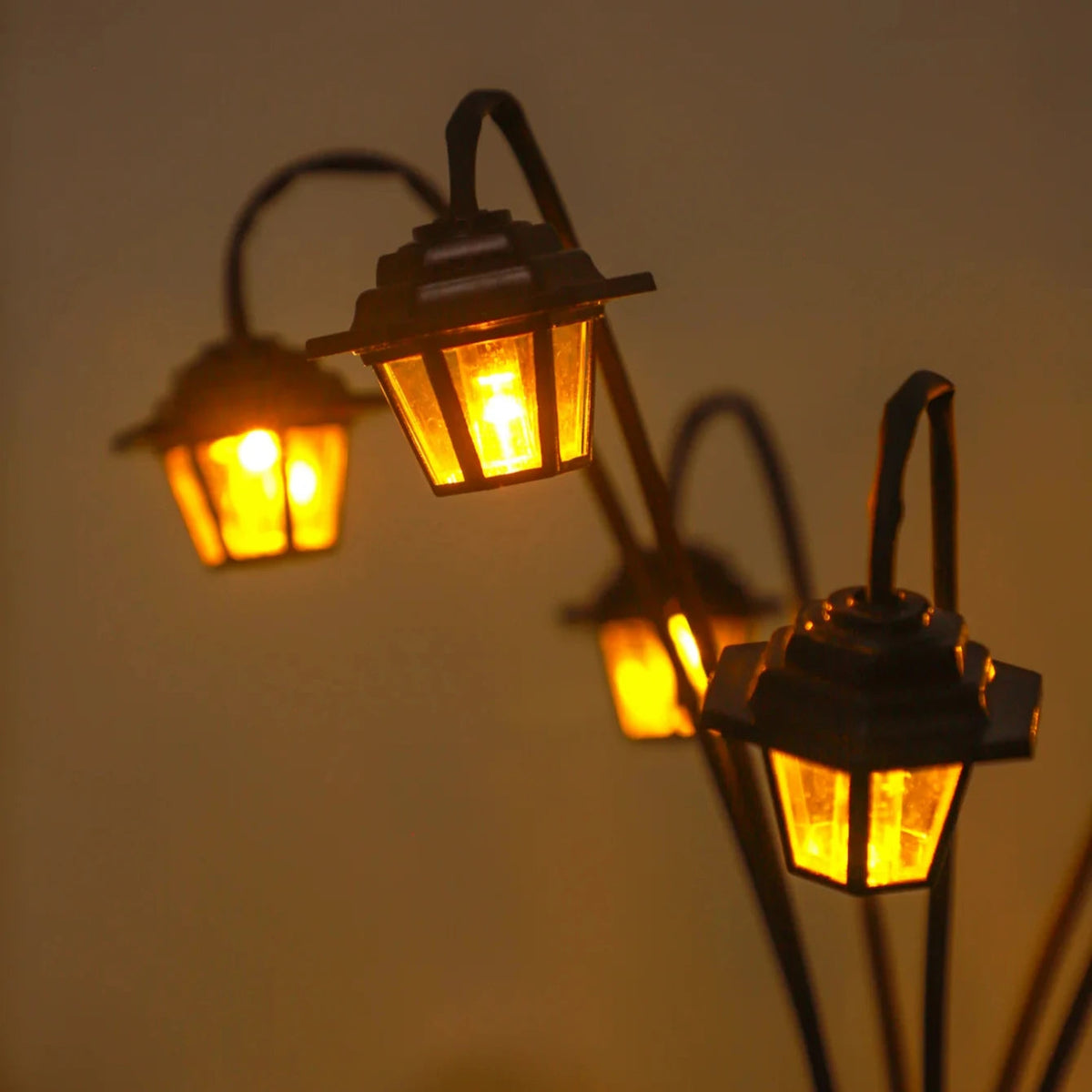 Solar Garden Lantern Retro Warm White LEDs Dusk Sensor