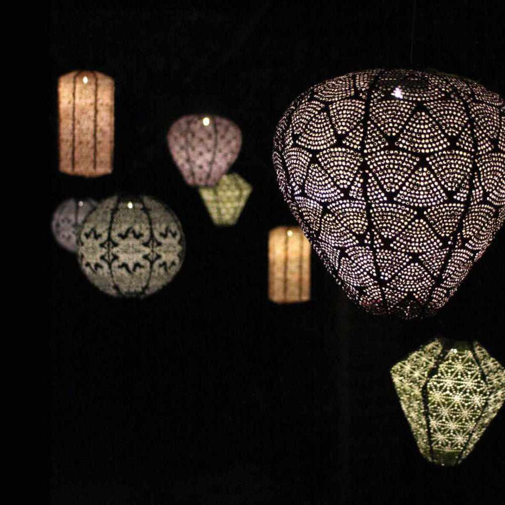 Solar Lantern Hot Air Balloon Automatic Dusk-To-Dawn Warm White
