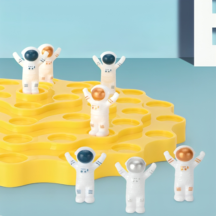 Stacking Toy Astronauts Focus-Building Set of 2