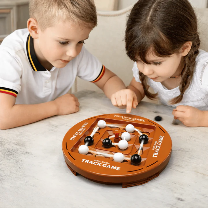 Strategy Board Game Two-Player 10-Minute Rounds
