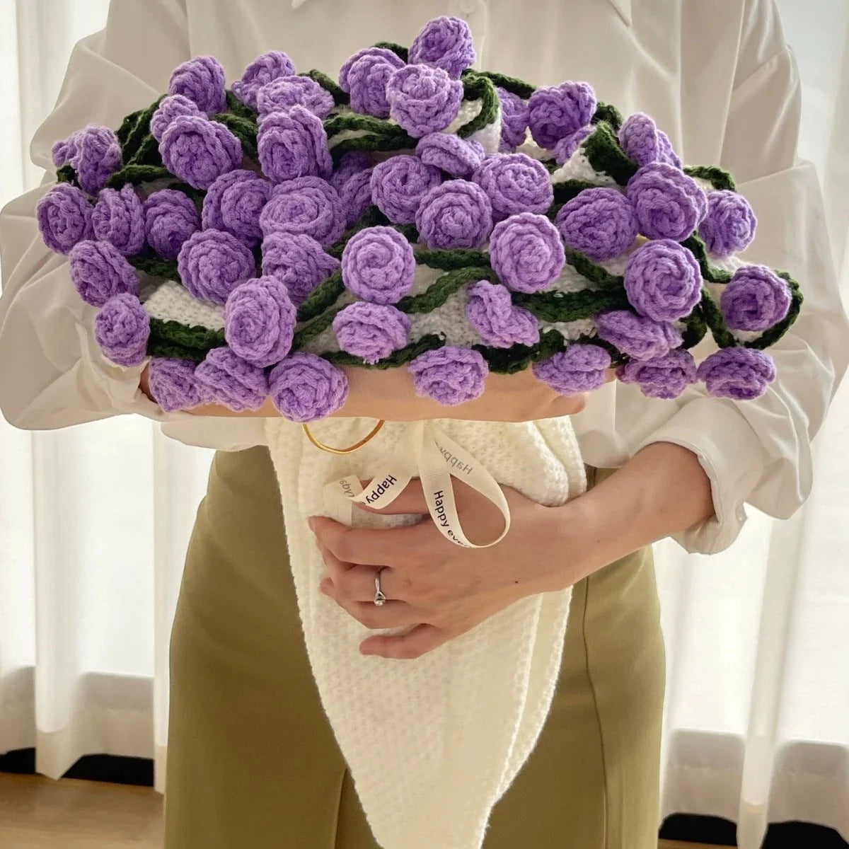 Throw Blanket Double-Knit Crocheted Flower Appliqués