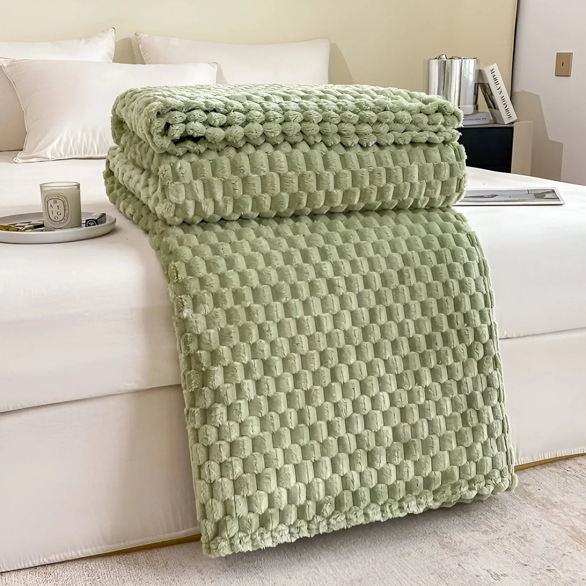 Throw Blanket Microfiber Super Soft Machine Washable