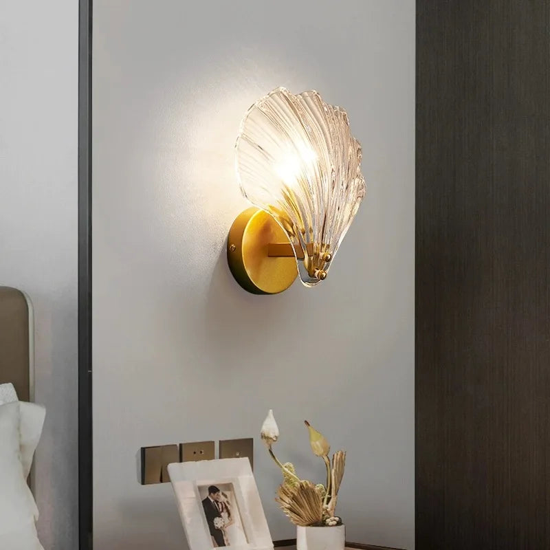 Wall Light Mouth-Blown Glass Shell Golden Holder